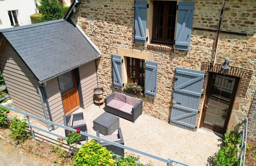 Ferrieres-la-Verrerie House | Small village house in the heart of Normandy!