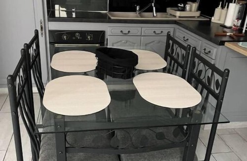 Montbazon House | Small village center gîte