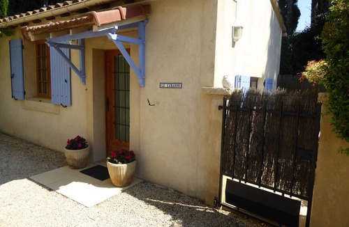 Rognonas Apartment | Small well equipped Studio Apartment with Air Conditioning