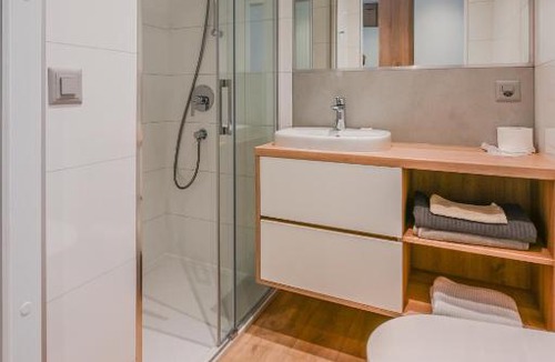 Sion Apartment | Smallville