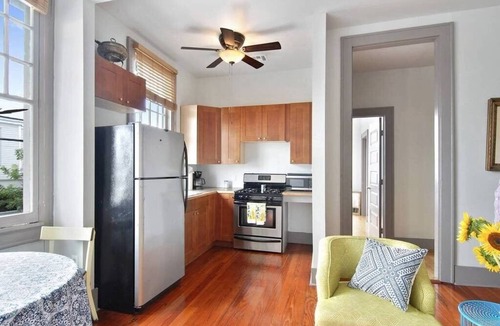 Freret Apartment | Smart 2BR Overlooking Freret w/Parking - Foodie HQ