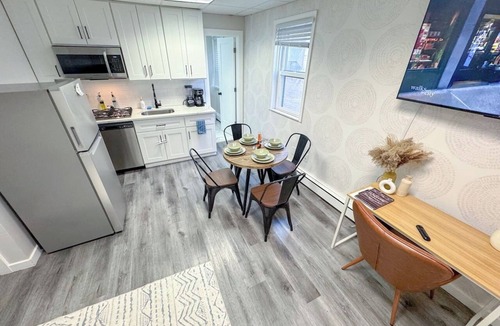 North Ironbound Apartment | Smart and modern central 2br apt