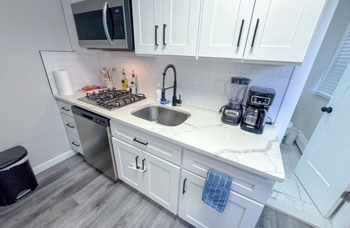 North Ironbound Apartment | Smart and modern central 2br apt