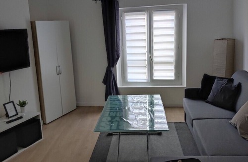 Louvres Apartment | Smart House Airport CDG Astérix