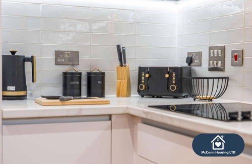 Birmingham City Centre Apartment | Smart TV | Free Parking | Short walk to Bullring