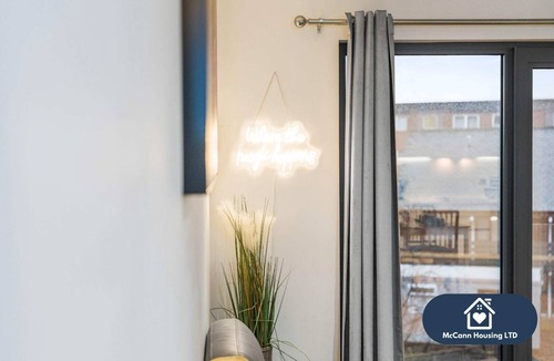 Birmingham City Centre Apartment | Smart TV | Free Parking | Short walk to Bullring