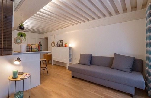 1st Arrondissement Apartment | Smartstay Chardonnay - Downtown