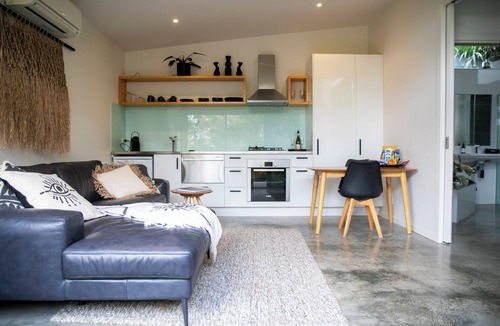 Smiths Beach Villa | Smith Beach Getaways Beachwood Garden Studio