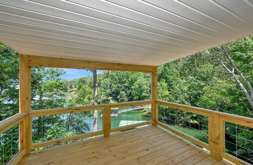 Crane Hill Cabin | SMITH LAKE CABIN-Cave, Dock,