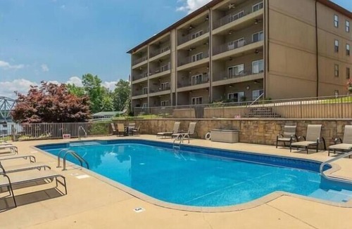 Jasper Condo | Smith Lake Condo with Pool 3bd/2bath