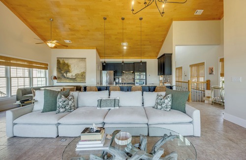 Bremen House | Smith Lake Luxe Retreat | Pool, Coffee & Cocktails