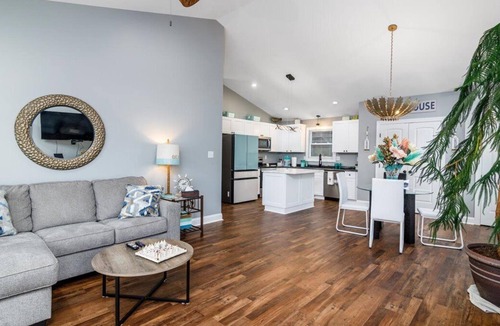 Wirtz Cottage | Smith Mountain Lake Cottage