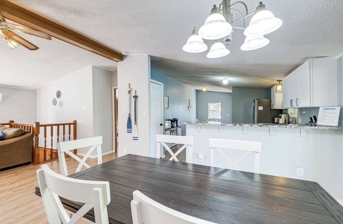 Westlake Corner Cottage | Smith Mountain Lake House w/2-story Boat Dock!