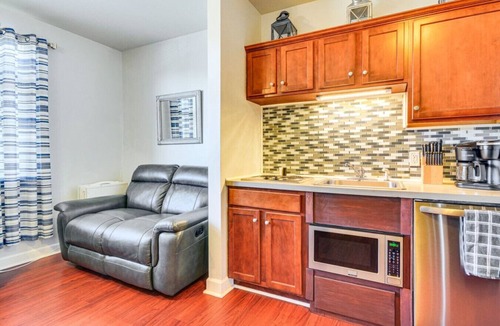 Smith Mountain Lake Apartment | Smith Mountain Lake Studio | Pool, Beach & Trails