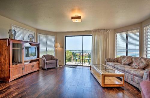 Smith River House | Smith River Vintage Cabin Oceanfront Deck and Views