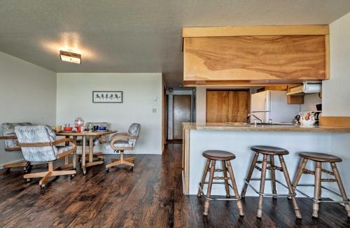 Smith River House | Smith River Vintage Cabin Oceanfront Deck and Views