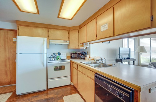 Smith River Cabin | Smith River Vintage Cabin: Oceanfront Deck + Views