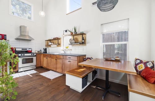 Terrebonne House | Smith Rock Hideout - Cascade mountain views!