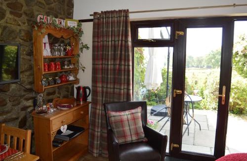 Disserth and Trecoed Bed & Breakfast | Smithfield Farm Bed & Breakfast