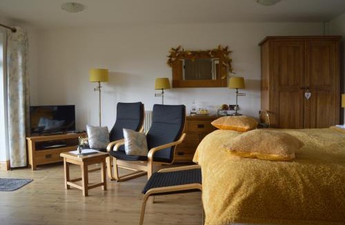 Disserth and Trecoed Bed & Breakfast | Smithfield Farm Bed & Breakfast