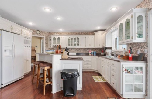 Smithville House | Smithville Lakehouse Country Living up to 15 guests!