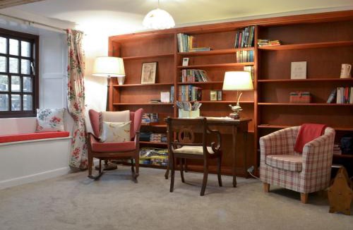 Bampton House | Smithy House