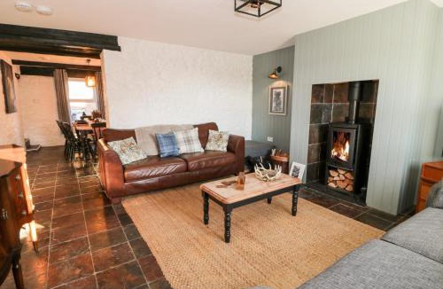 Clarencefield House | Smithy House