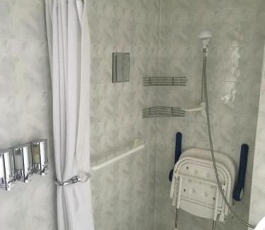 Leyland House | smithy lodge guest house