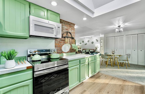 Sammamish House | SMM2 :PINE VILLA