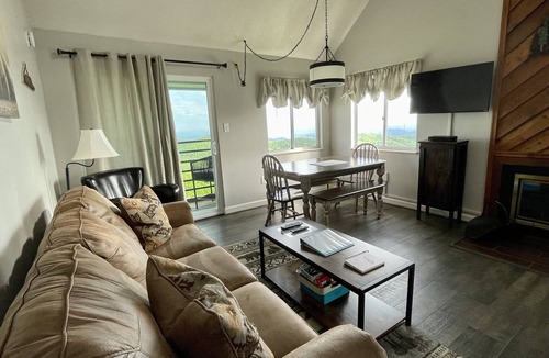 Chalet Village Condo | Smoky Mountain Memories: Stunning Mountain Views + Indoor Pool & Spa
