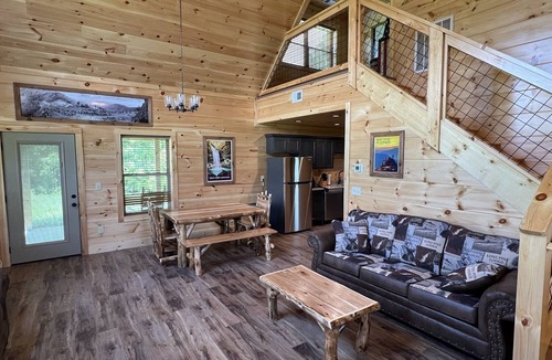 Cosby Cabin | Smoky Mountains Cabin w/Hot Tub & Cozy Fireplace