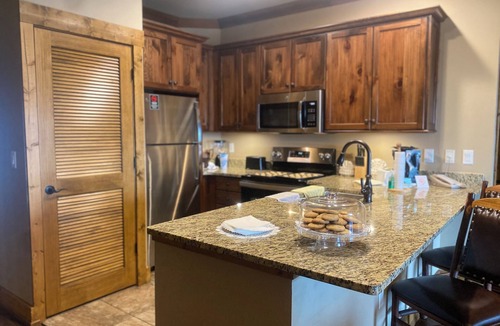 Gatlinburg Villa | SMOKY MTN CHRISTMAS WEEK-5 BEDROOM VILLA