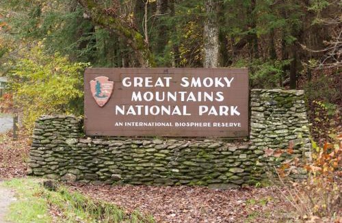 Hemlock Hills Ski Chalet | Smoky Serenity Chalet- Game Room, Hot Tub, Theater Room
