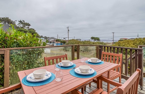 Waldport House | Smooth Sailing