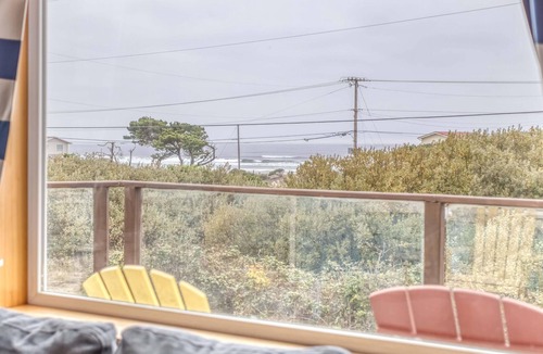 Waldport House | Smooth Sailing