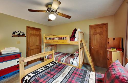 Blakeslee House | Smore Fun