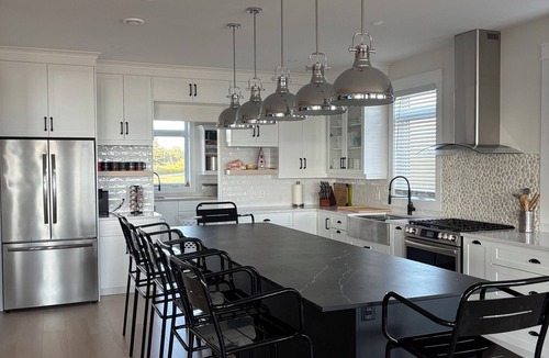 Union Corner House | Smugglers Beach Sea HousenPrivate Newly Built Executive Ocean Front Retreat