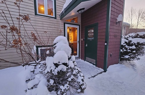Jeffersonville Condo | ❄ Smugglers Notch Getaway ❄ 5 bed vacation home! Room for everyone.