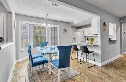 Southside House | SMV Spacious 3BR Pet-Friendly Home Quiet Mandarin Neighborhood