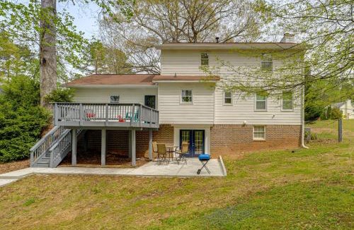 Smyrna House | Smyrna Sanctuary Near Parks: Spacious Yard + Deck