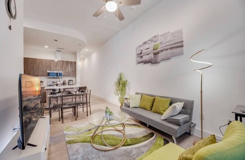 Cedars Apartment | Snappy loft style 2BR | Gym | Parking | Workspace