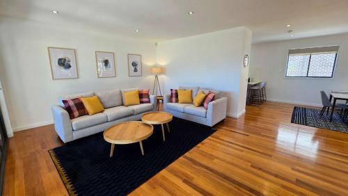 Springvale House | Snappy Springvale 3 Bed House