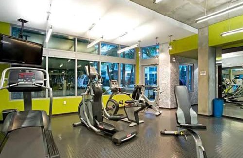 East Village Apartment | Snazzy 2BR Near Petco Park & Convention Center
