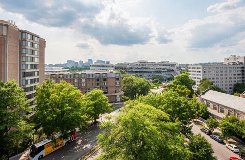Foggy Bottom Apartment | Snazzy Foggy Bottom 1BR w/ W/D + Gym near Kennedy Center by Blueground