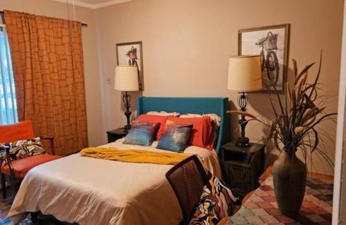 Capitol Heights Apartment | Snazzy Studio plus Private BR - DC-MD Line