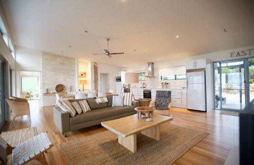 Duncan House | SNELLINGS VIEW - Stunning