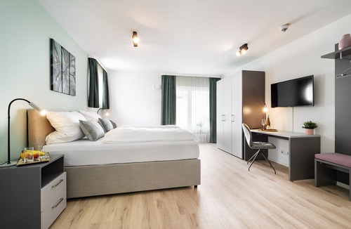 Furstenfeldbruck District Apartment | Snooze Apartments Alling