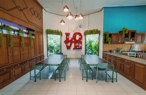 Klojen Hostel | Snooze Hostel Malang
