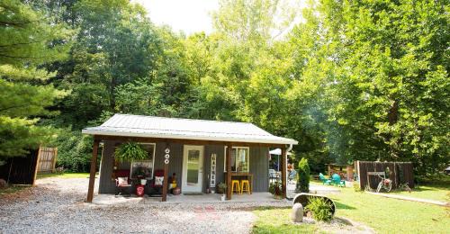 Nashville House | Snoozy Snail Cottage