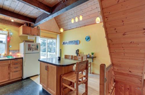 Snoqualmie Pass House | Snoqualmie Pass Cabin w/Deck: Walk to Ski Lift